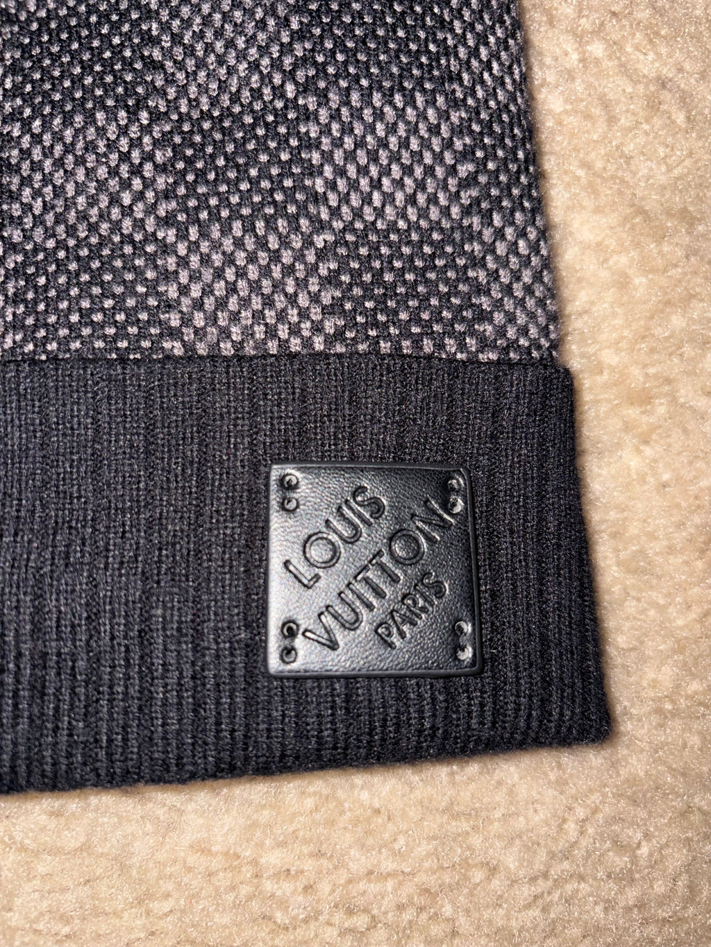 LOUIS VUITTON NÉO PETIT DAMIER BEANIE