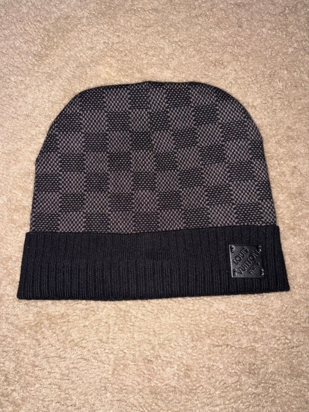 LOUIS VUITTON NÉO PETIT DAMIER BEANIE